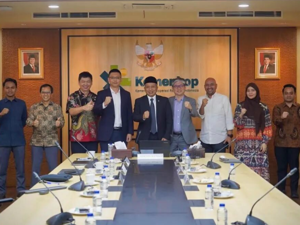 Indonesian Minister Gives Thumbs-Up to Sany! Discussing New Opportunities for Rural Renewable Energy Cooperation   